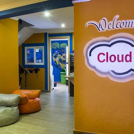 Cloud 9 Hostel Lagos Exterior photo